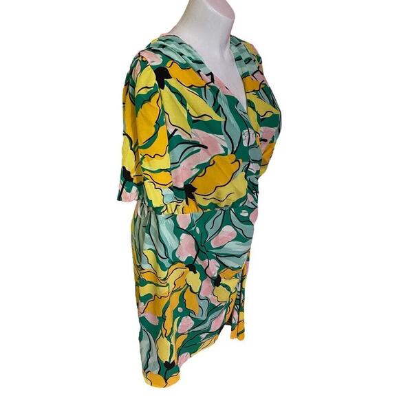 Maggy London Floral Printed Flutter Sleeve Dress Ruched Side Front Skirt Sz 16W - Picture 3 of 11
